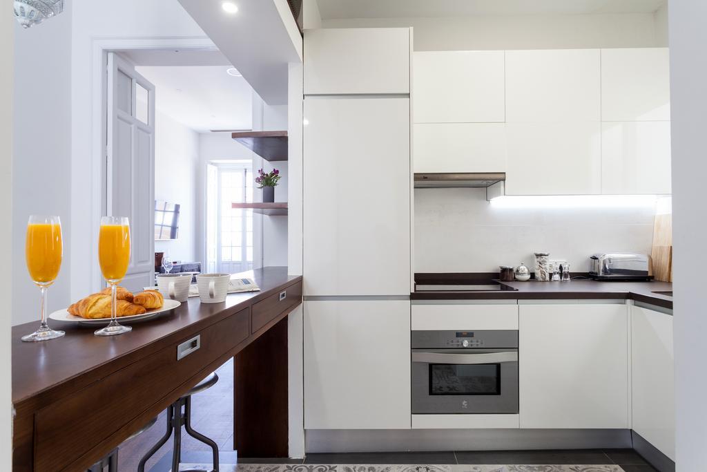 Stunning Boutique - Space Maison Apartments Sevilla Bagian luar foto