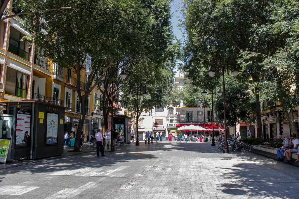 Stunning Boutique - Space Maison Apartments Sevilla Bagian luar foto