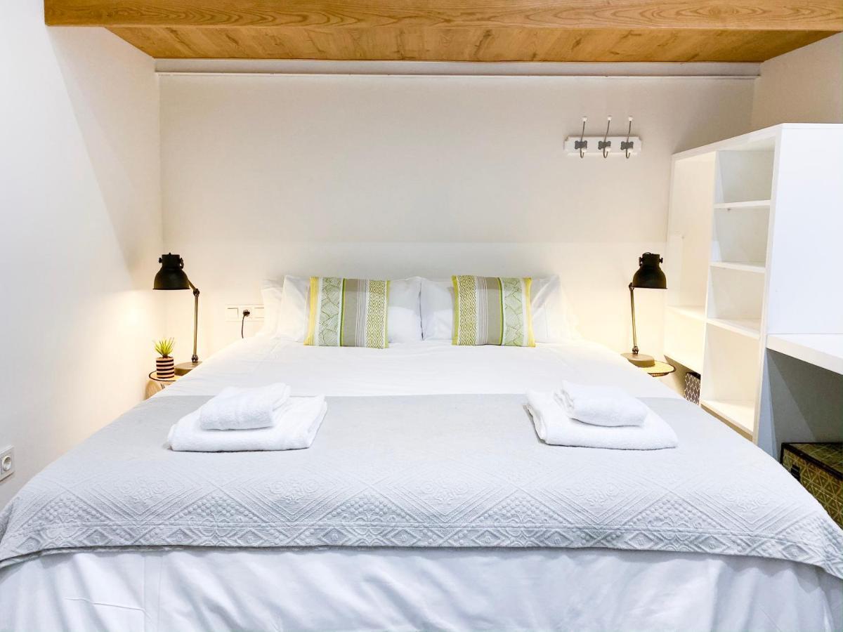Stunning Boutique - Space Maison Apartments Sevilla Bagian luar foto
